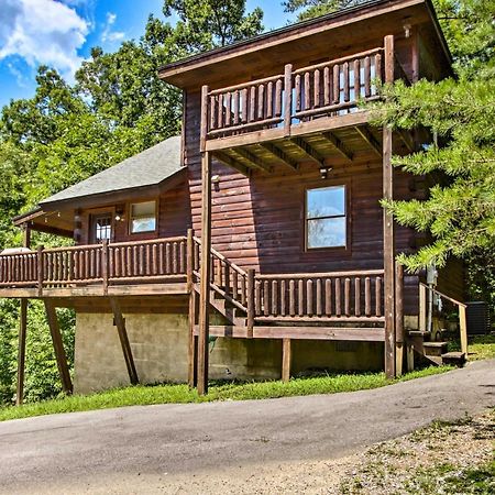 Cabin With Hot Tub And Deck About 12 Mi To Pigeon Forge! Sevierville Zewnętrze zdjęcie