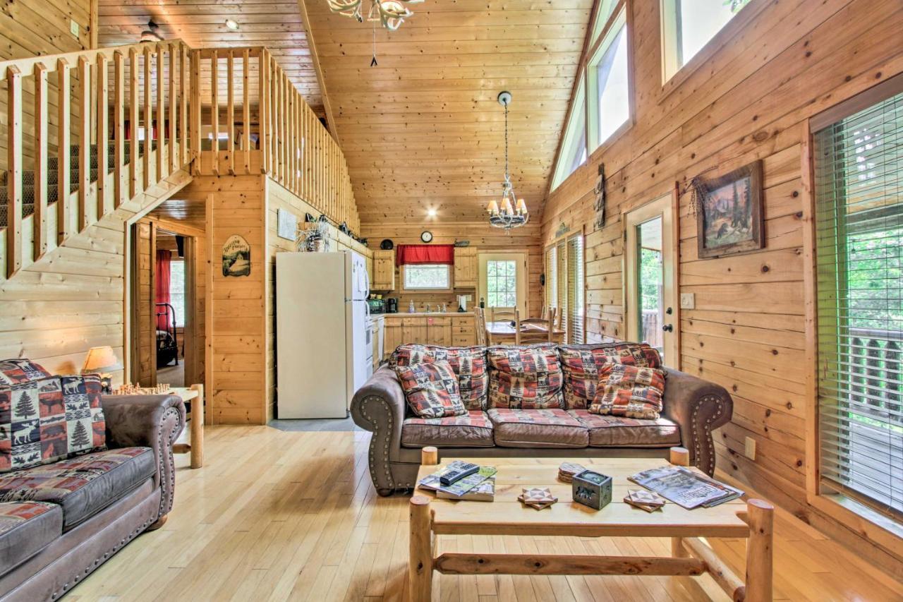 Cabin With Hot Tub And Deck About 12 Mi To Pigeon Forge! Sevierville Zewnętrze zdjęcie